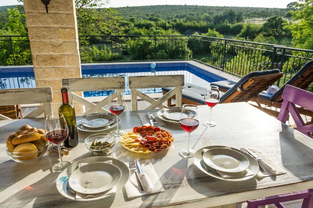 Villa Dvori Dida Mile Sveti Petar  Pokoj fotografie
